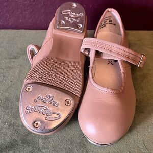 Capezio beige / tan tap shoes. Barely used.